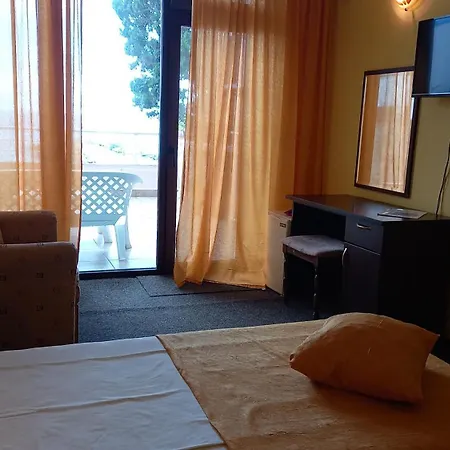 Blian Hotel 3*