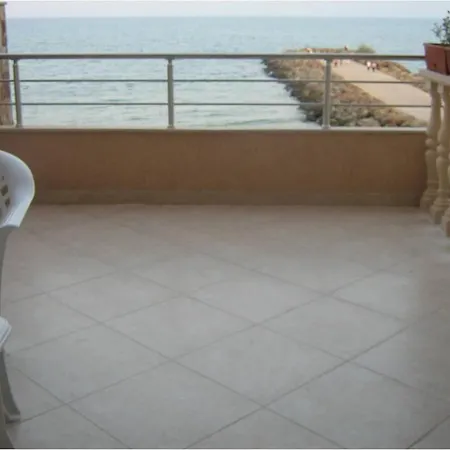 Отель Blian Равда